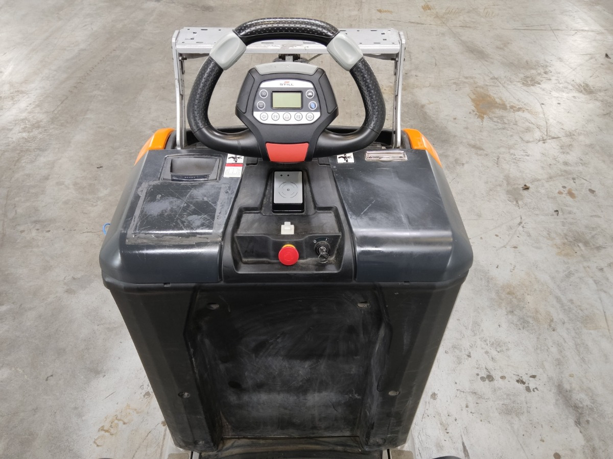 Still LTX50 - Tow tractor: picture 3 Still LTX50 - Tow tractor: picture 3