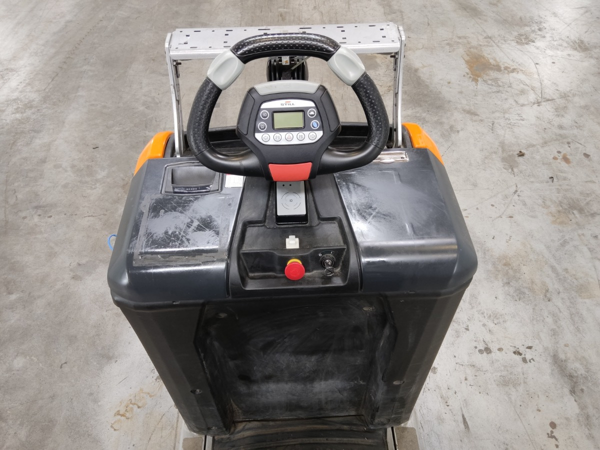 Still LTX50 - Tow tractor: picture 3 Still LTX50 - Tow tractor: picture 3
