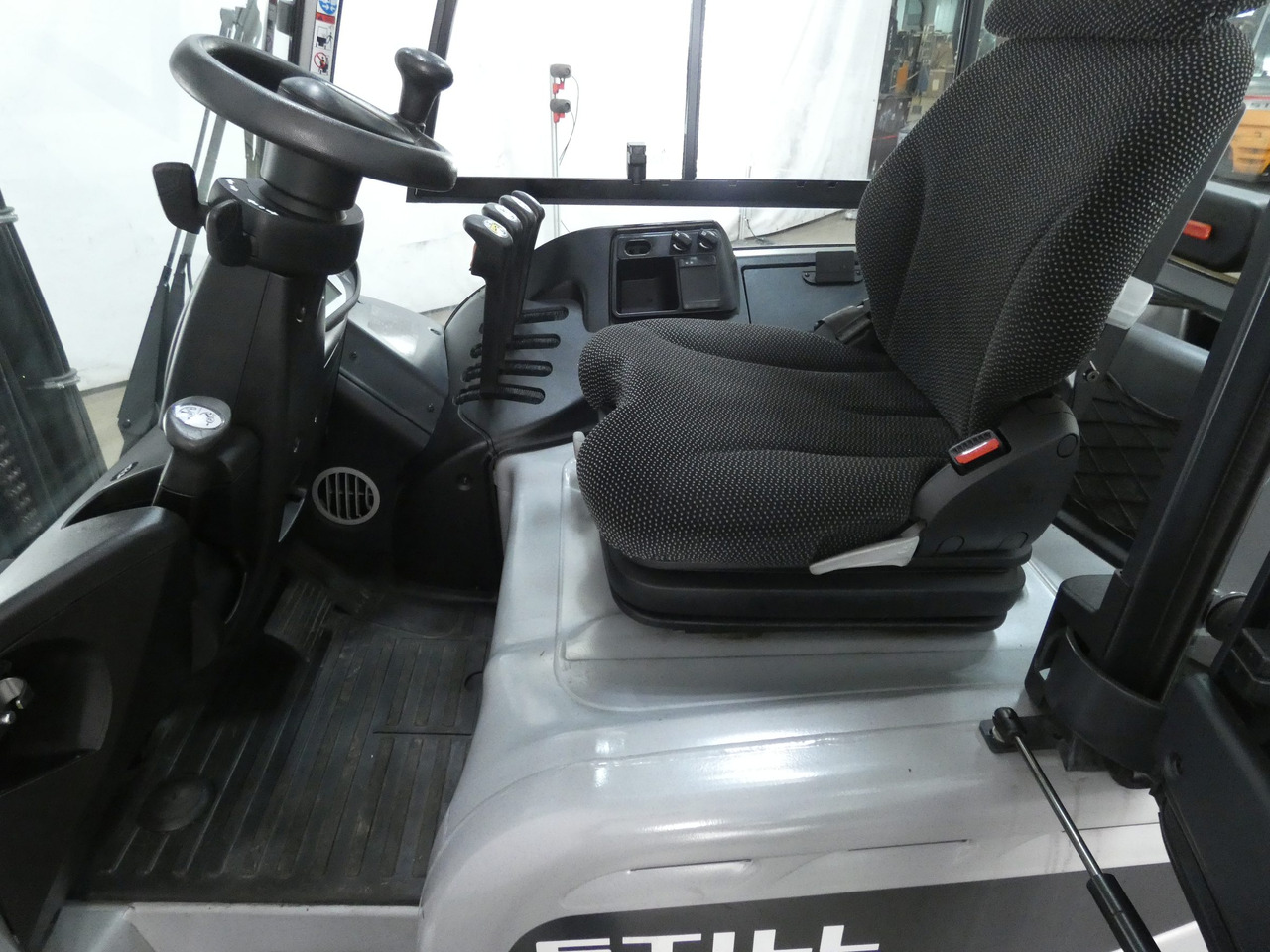 Still RX60-35/600/BRONZE - Electric forklift: picture 3 Still RX60-35/600/BRONZE - Electric forklift: picture 3