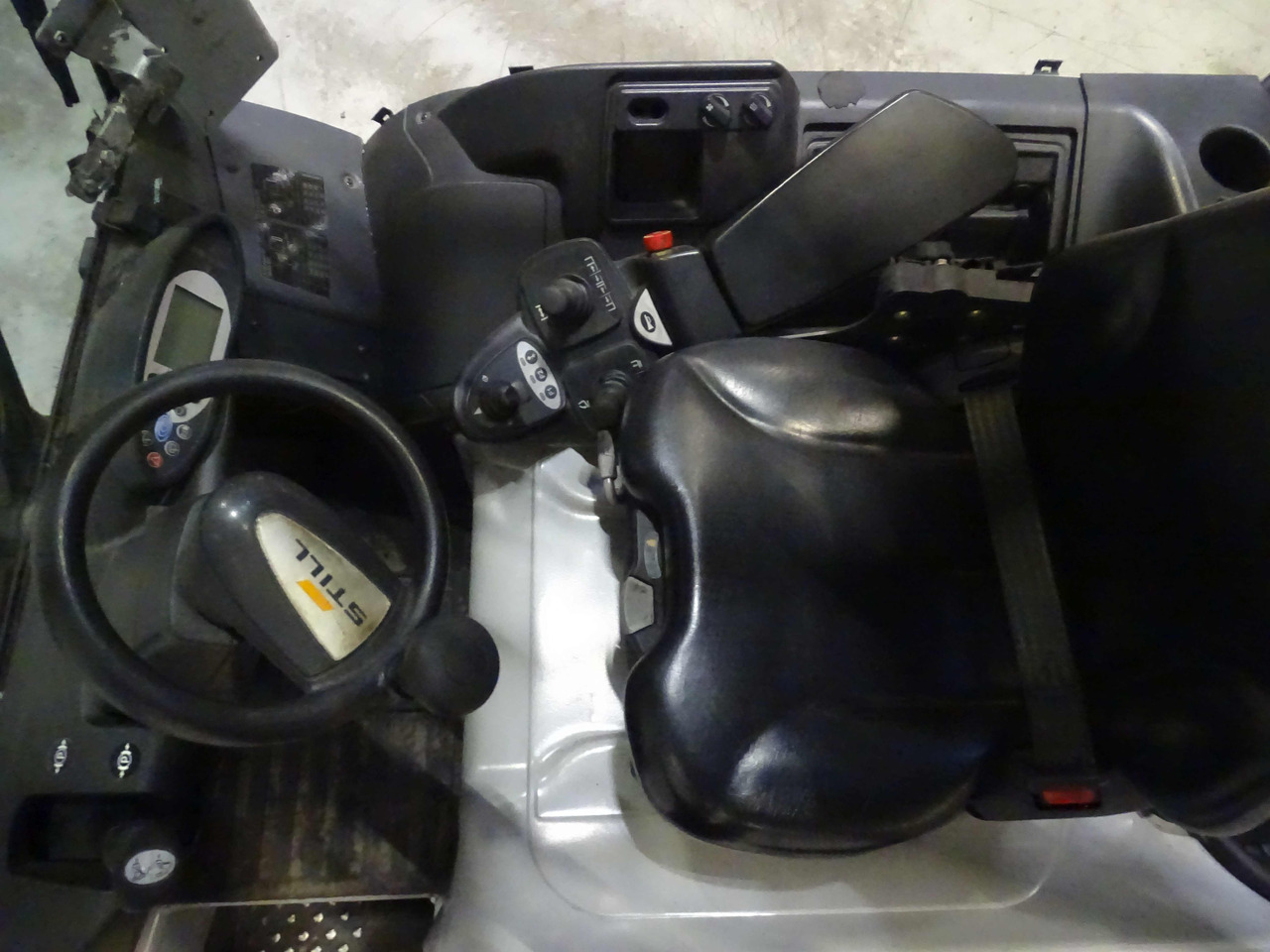 Still RX60-40 - Electric forklift: picture 3 Still RX60-40 - Electric forklift: picture 3