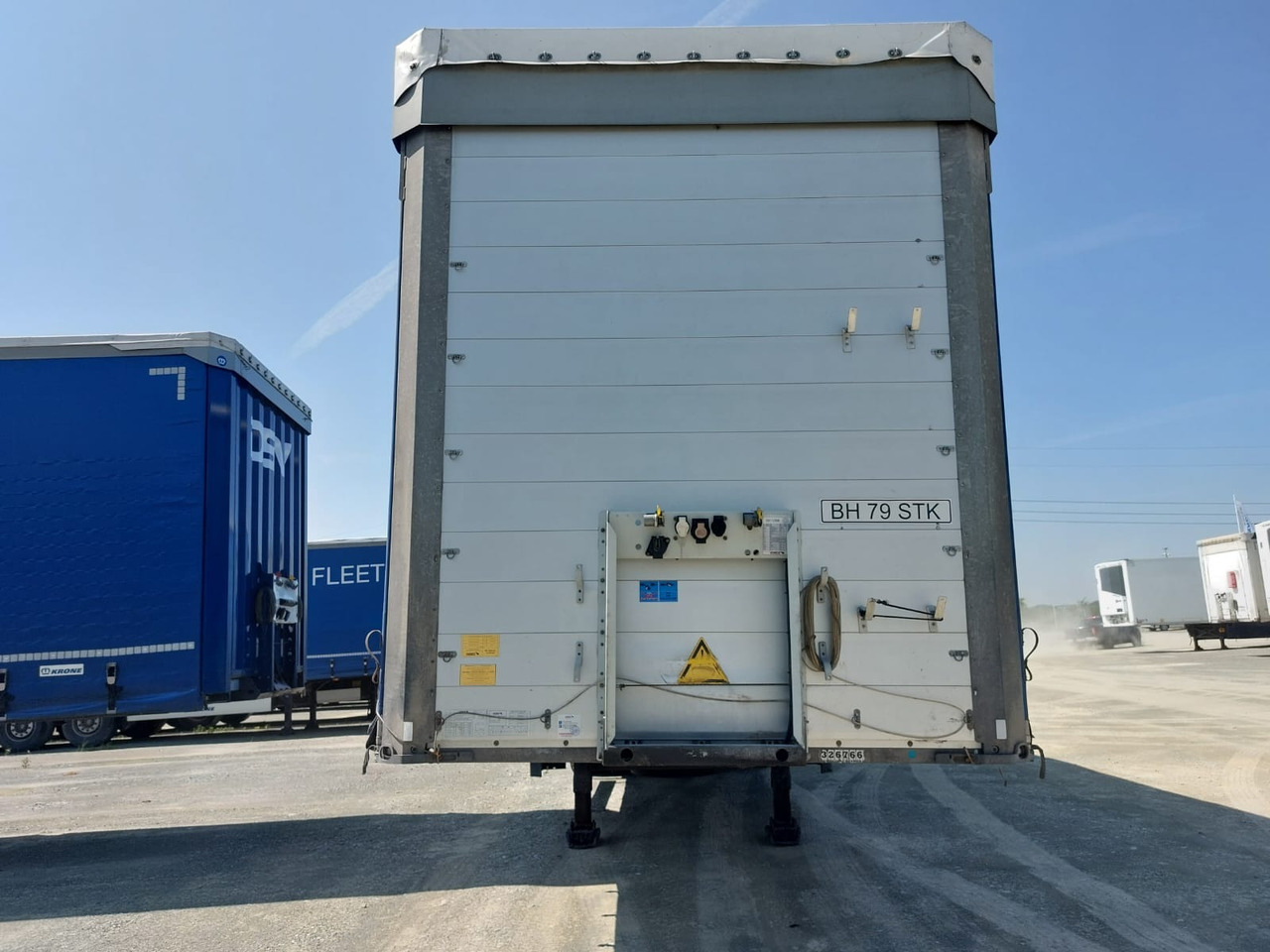 Schmitz Cargobull SCB*S3B - Curtainsider semi-trailer: picture 2 Schmitz Cargobull SCB*S3B - Curtainsider semi-trailer: picture 2