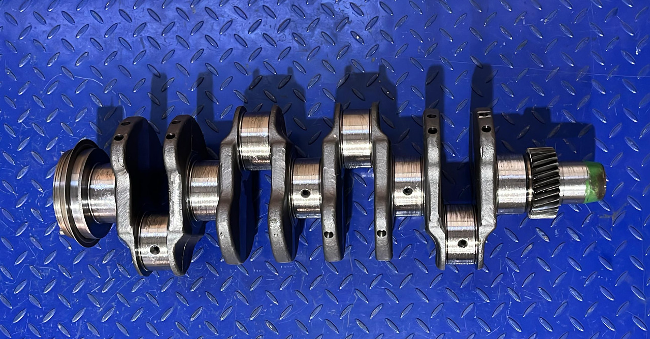 John Deere VIBROCHEN JOHN DEERE RE4045 - Crankshaft: picture 1 John Deere VIBROCHEN JOHN DEERE RE4045 - Crankshaft: picture 1