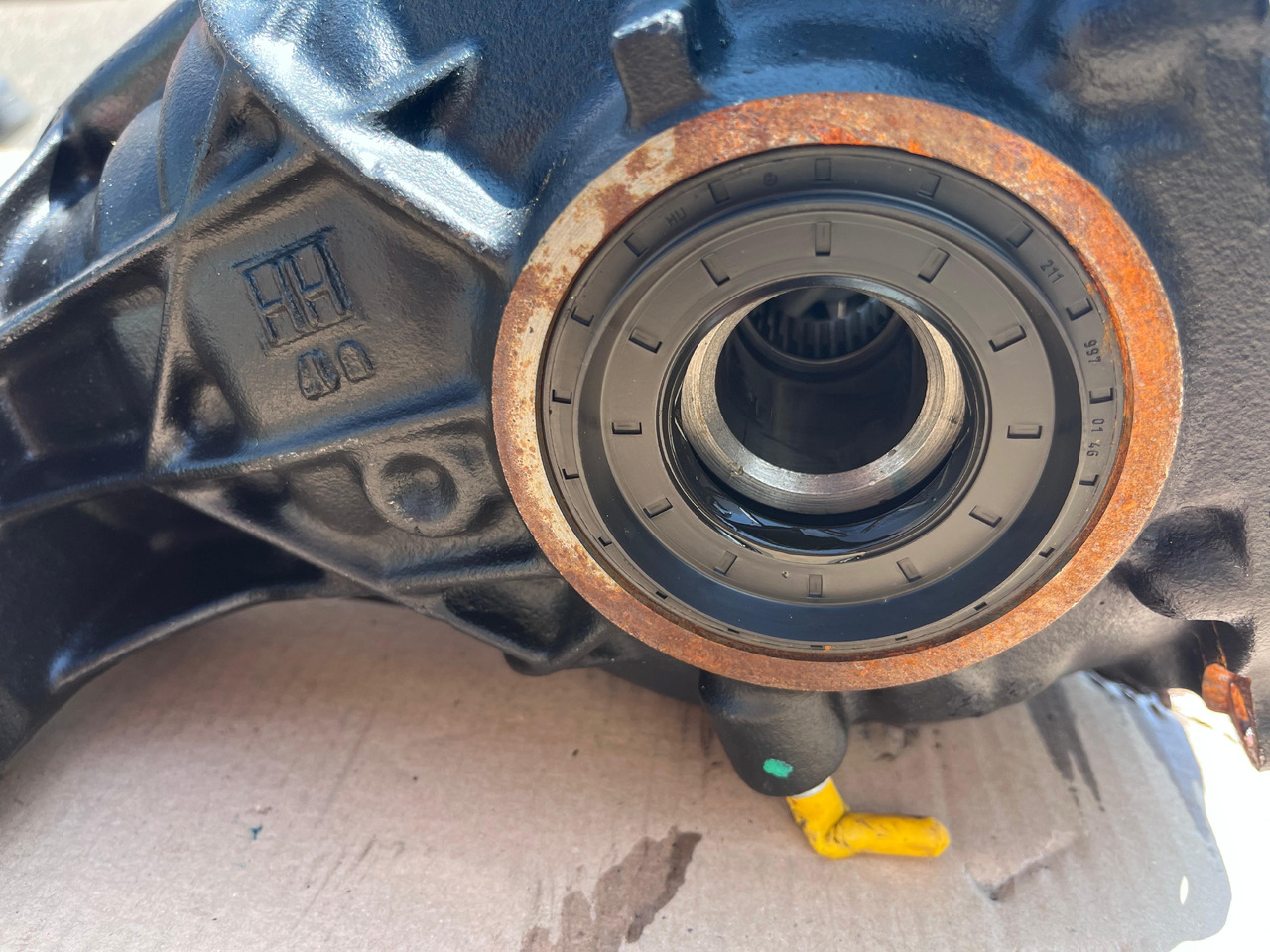 MERCEDES-BENZ Mercedes Benz Rear Axle Differential A1663510605 - Differential gear: picture 4 MERCEDES-BENZ Mercedes Benz Rear Axle Differential A1663510605 - Differential gear: picture 4