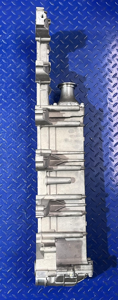 Mercedes Benz EGR ACTROS MP4 A4711406775 - Exhaust system for Truck: picture 3 Mercedes Benz EGR ACTROS MP4 A4711406775 - Exhaust system for Truck: picture 3