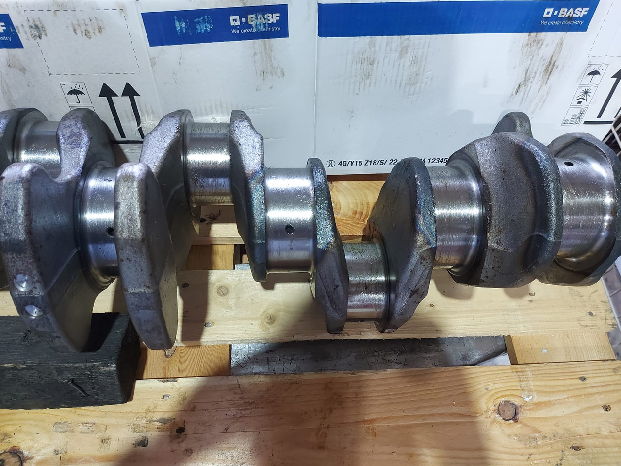 Mercedes Crankshaft OM473 Euro 6 - Crankshaft: picture 4 Mercedes Crankshaft OM473 Euro 6 - Crankshaft: picture 4