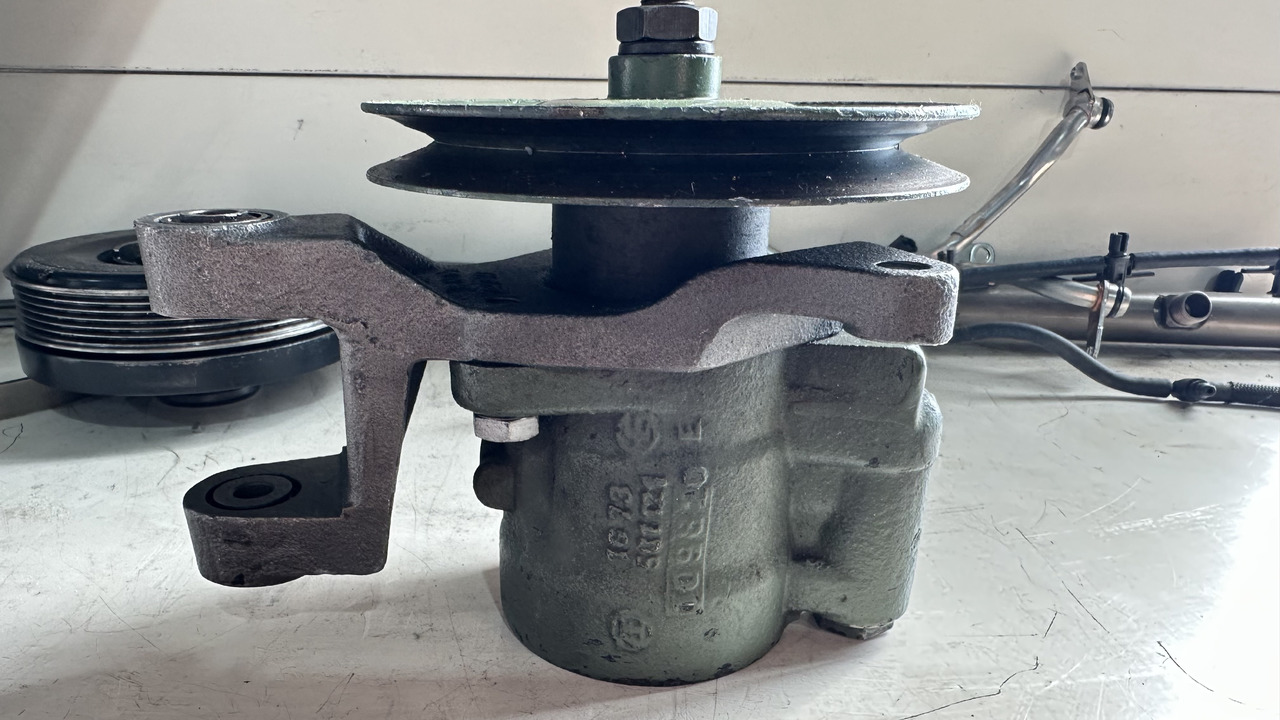 Mercedes Servo Hidraulik Pump 7673955546 - Hydraulic pump: picture 3 Mercedes Servo Hidraulik Pump 7673955546 - Hydraulic pump: picture 3