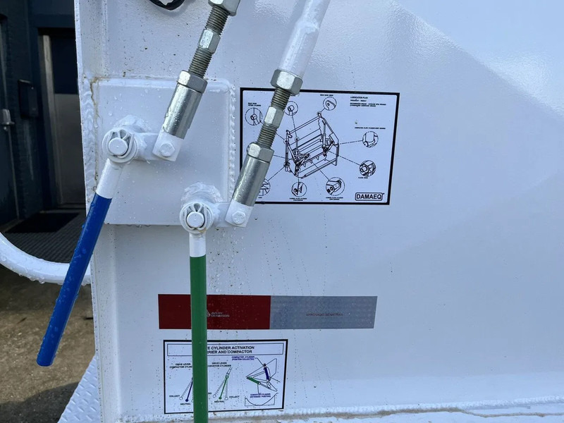 Mercedes-Benz Accelo 815 4x2 Garbage Compactor (2 units) Accelo 815 4x2 Garbage Compactor (2 units) on lease Mercedes-Benz Accelo 815 4x2 Garbage Compactor (2 units) Accelo 815 4x2 Garbage Compactor (2 units): picture 15