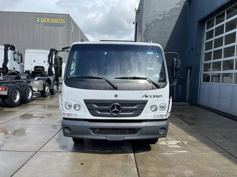 Mercedes-Benz Accelo 815 4x2 Garbage Compactor (2 units) Accelo 815 4x2 Garbage Compactor (2 units) on lease Mercedes-Benz Accelo 815 4x2 Garbage Compactor (2 units) Accelo 815 4x2 Garbage Compactor (2 units): picture 9