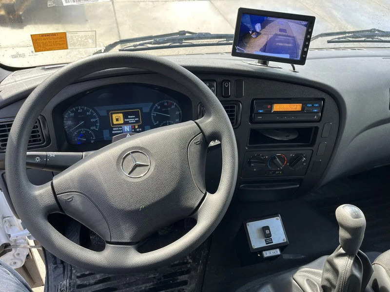 Mercedes-Benz Accelo 815 4x2 Garbage Compactor (2 units) Accelo 815 4x2 Garbage Compactor (2 units) on lease Mercedes-Benz Accelo 815 4x2 Garbage Compactor (2 units) Accelo 815 4x2 Garbage Compactor (2 units): picture 19