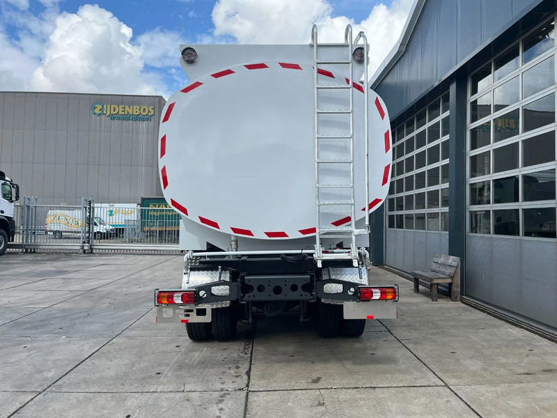 Mercedes-Benz Arocs 4040 6x6 Water Tank Truck - Tank truck: picture 4 Mercedes-Benz Arocs 4040 6x6 Water Tank Truck - Tank truck: picture 4