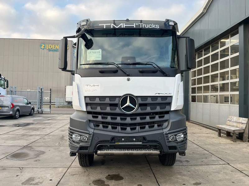 New Crane truck Mercedes-Benz Arocs 4140 K 8x4 Crane Truck: picture 8