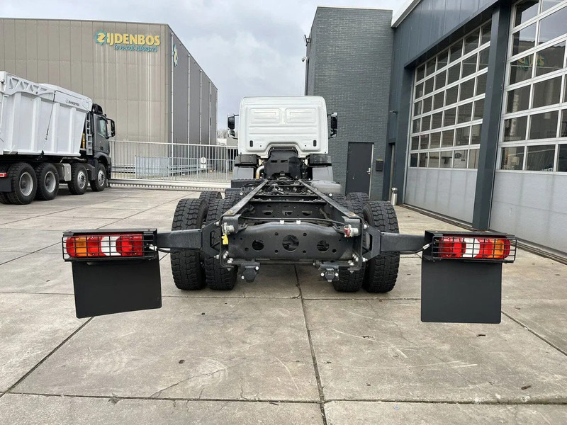 Mercedes-Benz Axor 3344 6x4 Chassis Cabin - Cab chassis truck: picture 5 Mercedes-Benz Axor 3344 6x4 Chassis Cabin - Cab chassis truck: picture 5