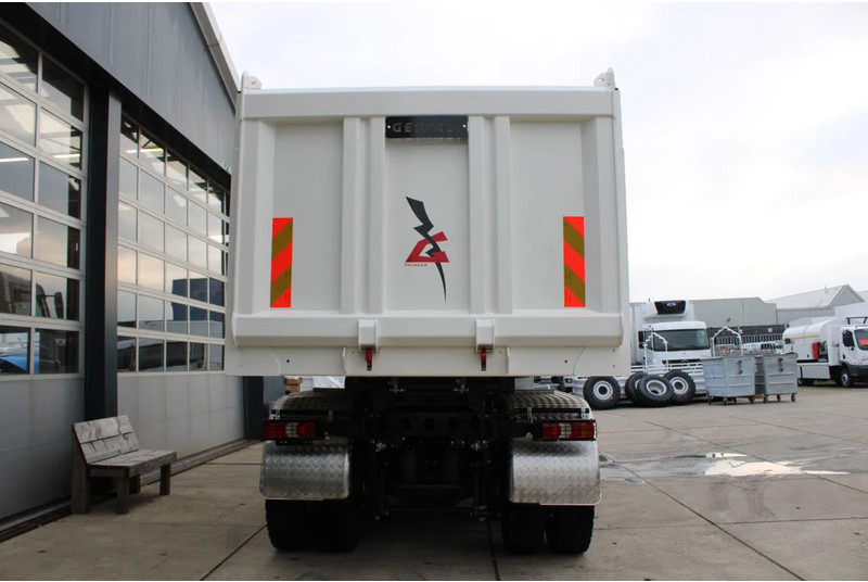 Mercedes-Benz Axor 3344 K 6x4 Tipper Truck on lease Mercedes-Benz Axor 3344 K 6x4 Tipper Truck: picture 6