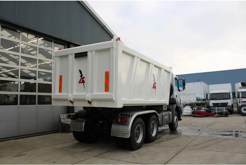 Mercedes-Benz Axor 3344 K 6x4 Tipper Truck - Tipper: picture 4 Mercedes-Benz Axor 3344 K 6x4 Tipper Truck - Tipper: picture 4