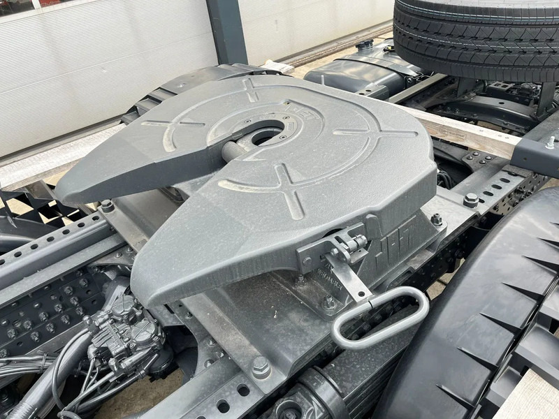 New Tractor unit Mercedes-Benz Actros 3340 S 6x4 Tractor Head: picture 10