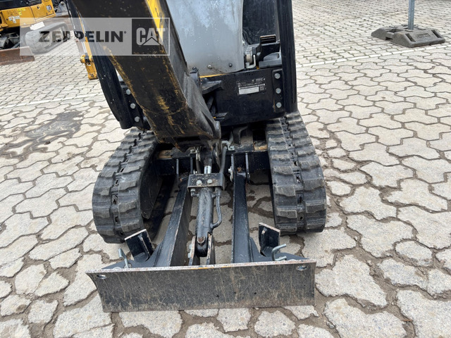 Mini excavator Cat 300.9D: picture 7