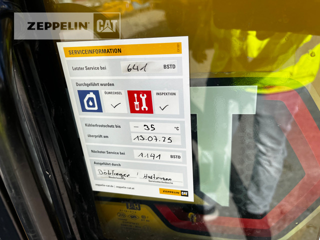 Mini excavator Cat 301.8-05A: picture 23