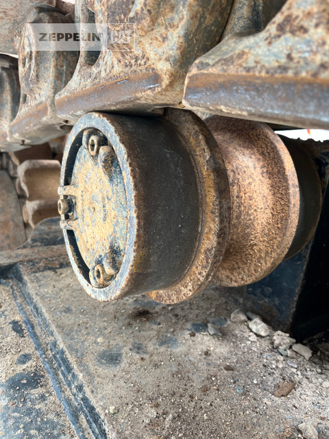 Crawler excavator Cat 374FL: picture 25