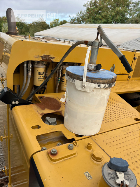 Crawler excavator Cat 374FL: picture 31