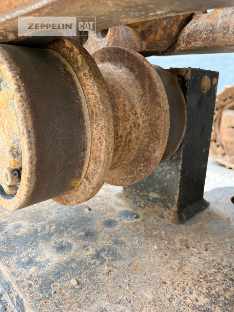 Crawler excavator Cat 374FL: picture 18