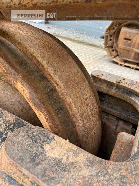 Crawler excavator Cat 374FL: picture 19