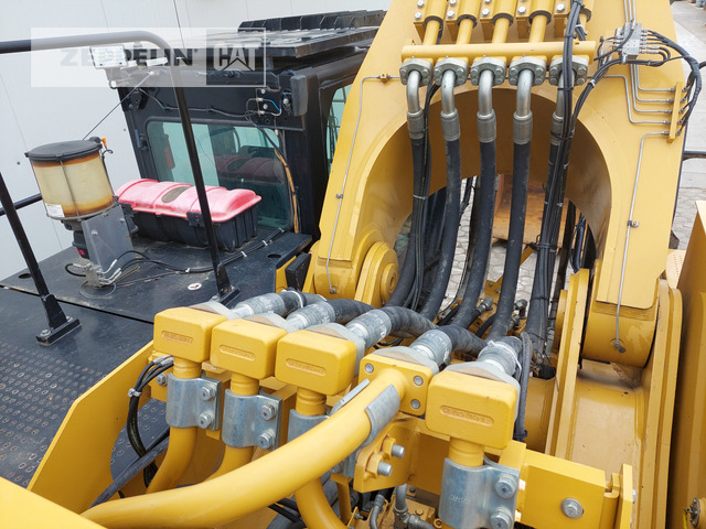 Crawler excavator Cat 390FL: picture 37