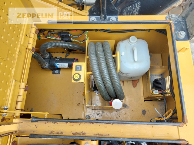 Crawler excavator Cat 390FL: picture 44