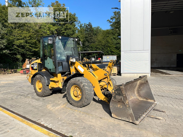 Cat 907M - Wheel loader: picture 2 Cat 907M - Wheel loader: picture 2