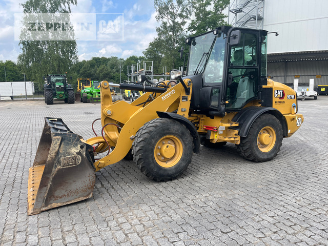 Cat 907M - Wheel loader: picture 1 Cat 907M - Wheel loader: picture 1
