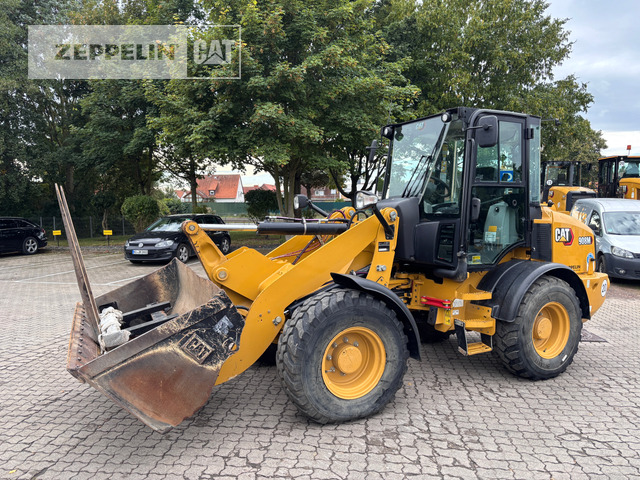 Cat 908M - Wheel loader: picture 1 Cat 908M - Wheel loader: picture 1