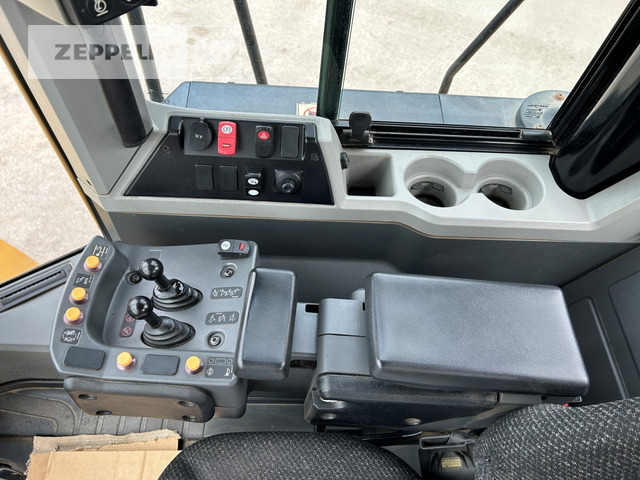 Wheel loader Cat 966MXE: picture 39