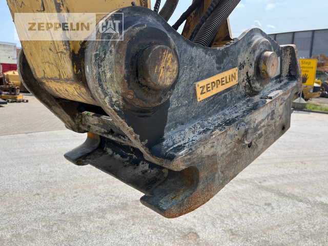 Wheel excavator Cat M318D: picture 17