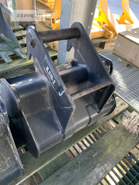 Cat UTL50-MS01-301.8 - Excavator bucket for Construction machinery: picture 4 Cat UTL50-MS01-301.8 - Excavator bucket for Construction machinery: picture 4