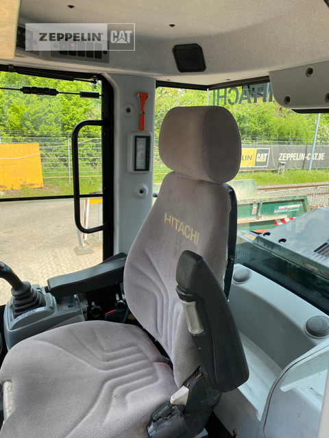 Wheel loader Hitachi ZW310-6: picture 10