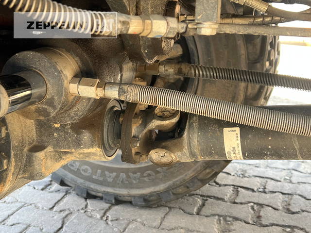 Wheel excavator Komatsu PW148-11: picture 16