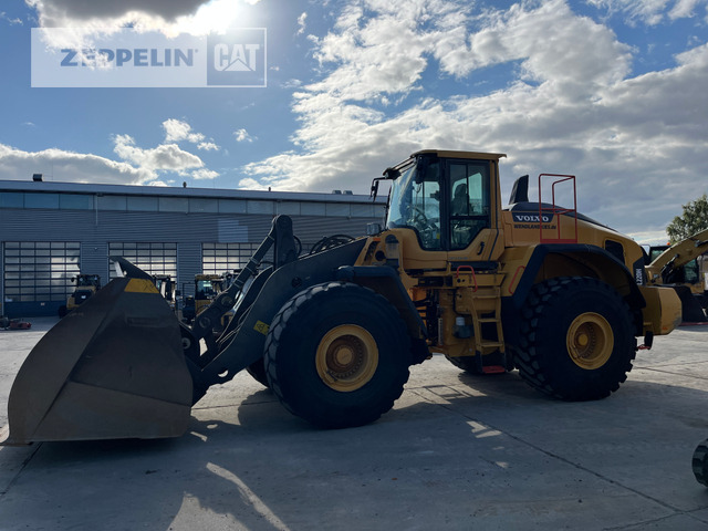Volvo L220H - Wheel loader: picture 2 Volvo L220H - Wheel loader: picture 2