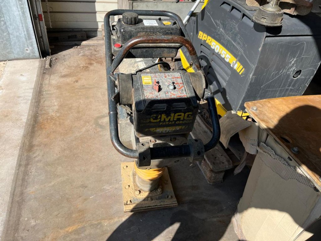 BOMAG BT 60 4 Diverse Stampfer - Construction machinery: picture 5 BOMAG BT 60 4 Diverse Stampfer - Construction machinery: picture 5