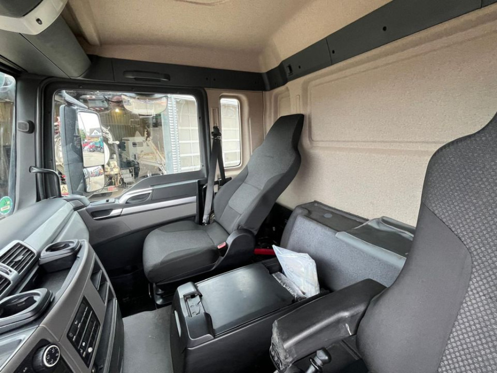 MAN TG-S 35.460 8x6 4 Achs Muldenkipper Meiller 18m³ - Dumper: picture 3 MAN TG-S 35.460 8x6 4 Achs Muldenkipper Meiller 18m³ - Dumper: picture 3