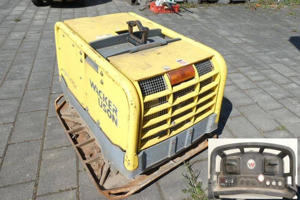 Wacker Rüttelplatte DPU 110rLem970 Baumaschine inkl. Fe - Vibratory plate: picture 1 Wacker Rüttelplatte DPU 110rLem970 Baumaschine inkl. Fe - Vibratory plate: picture 1