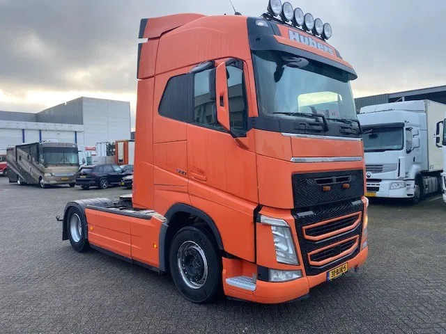 Volvo FH 500 globe euro 6 full spoilered, mot approval - Tractor unit: picture 3 Volvo FH 500 globe euro 6 full spoilered, mot approval - Tractor unit: picture 3