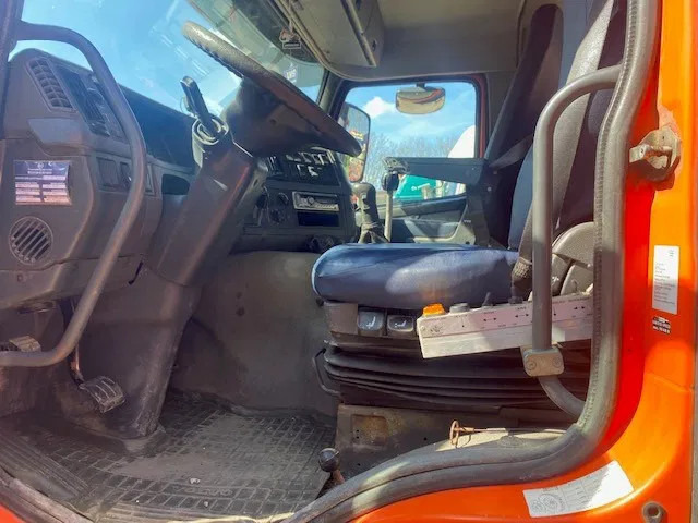 Volvo FM 440 8x4 ,containersysteem, handgeschakeld, luchtvering, naafreductie... - Cable system truck: picture 5 Volvo FM 440 8x4 ,containersysteem, handgeschakeld, luchtvering, naafreductie... - Cable system truck: picture 5