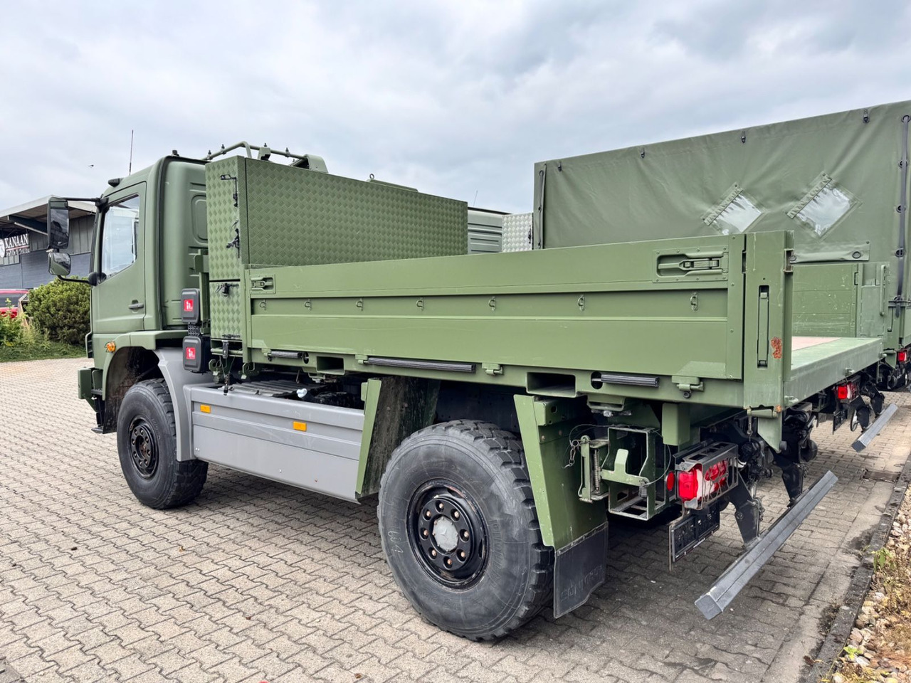 Mercedes-Benz 1018 Atego 4x4 Allrad   Camper Expedition - Container transporter/ Swap body truck: picture 3 Mercedes-Benz 1018 Atego 4x4 Allrad   Camper Expedition - Container transporter/ Swap body truck: picture 3