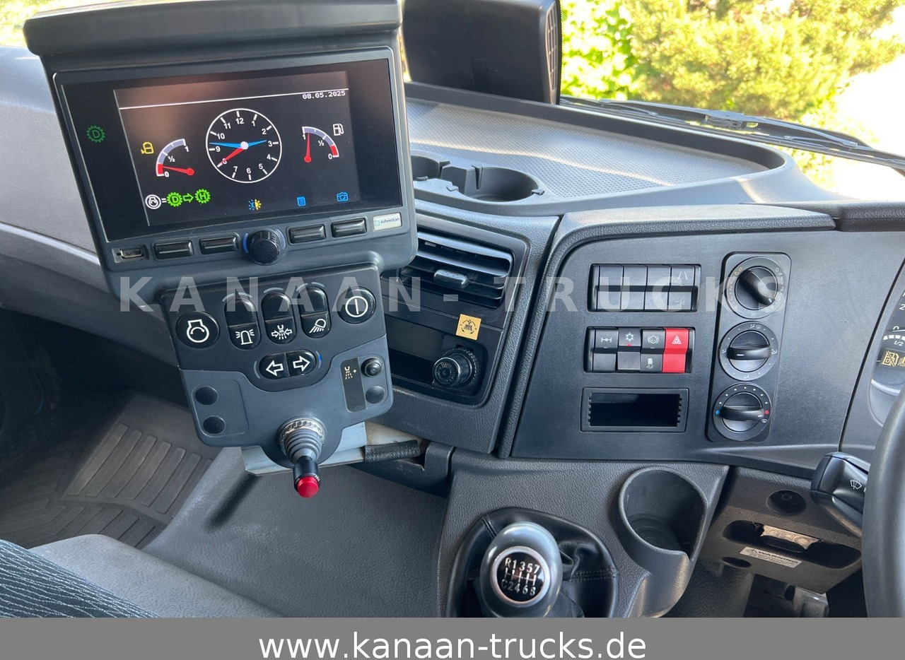Road sweeper Mercedes-Benz 1324 Atego Johnston  VS651   154TKM  Euro6c: picture 16