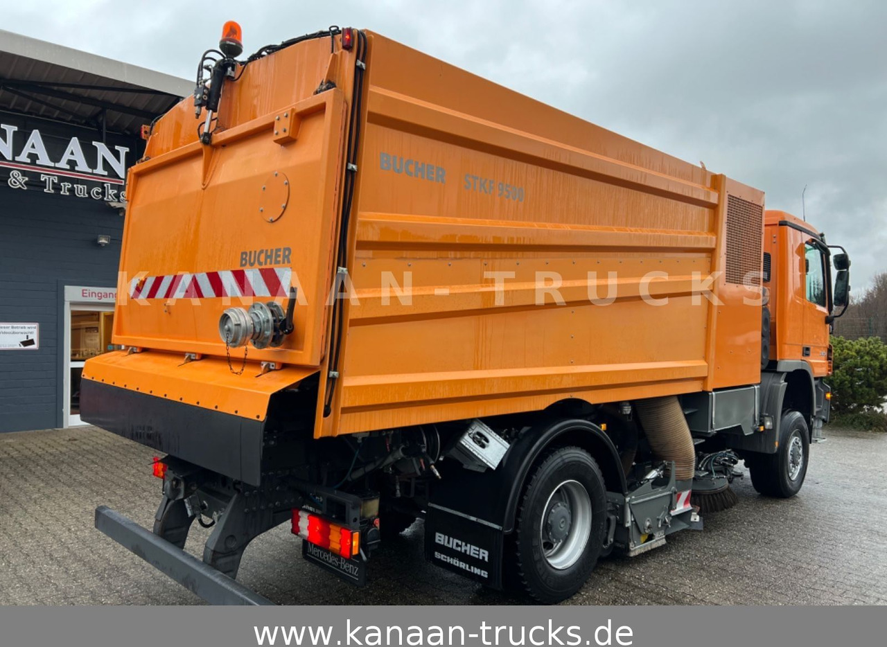 Mercedes-Benz 2032 Actros 4x4 Bucher STKF 9500  AIRPORT  KLIMA - Road sweeper: picture 5 Mercedes-Benz 2032 Actros 4x4 Bucher STKF 9500  AIRPORT  KLIMA - Road sweeper: picture 5