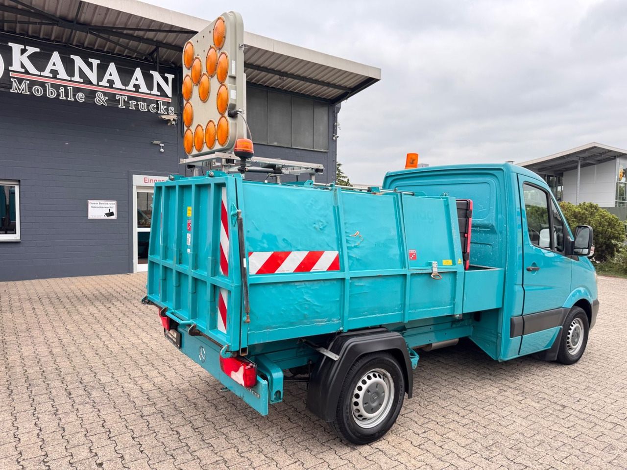 Mercedes-Benz 313 CDI  Sprinter II Bertsche  Müllwagen  Tafel - Garbage truck: picture 3 Mercedes-Benz 313 CDI  Sprinter II Bertsche  Müllwagen  Tafel - Garbage truck: picture 3