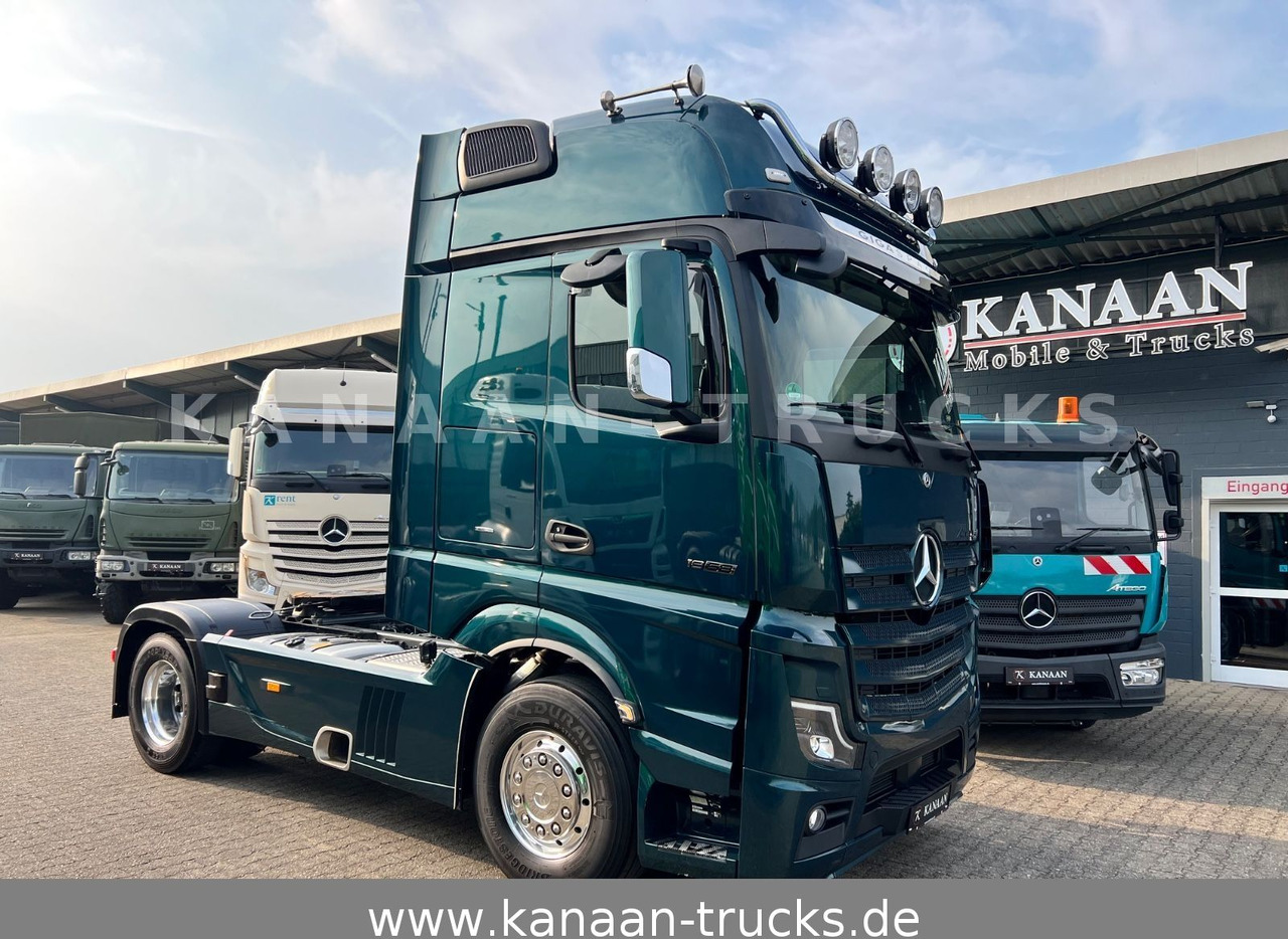 Mercedes-Benz 1858 LS Actros 5 GigaSpace leder Xenon 1860 1863 - Tractor unit: picture 2 Mercedes-Benz 1858 LS Actros 5 GigaSpace leder Xenon 1860 1863 - Tractor unit: picture 2