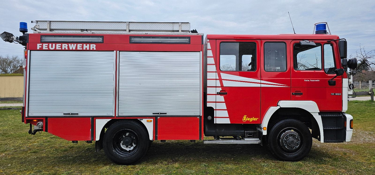 MAN Feuerwehr Löschfahrzeug 14.264 Autobomba - Truck: picture 5 MAN Feuerwehr Löschfahrzeug 14.264 Autobomba - Truck: picture 5