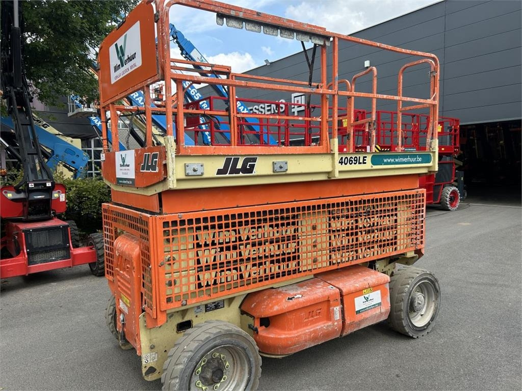 JLG 4069 LE (3524) - Scissor lift: picture 1 JLG 4069 LE (3524) - Scissor lift: picture 1