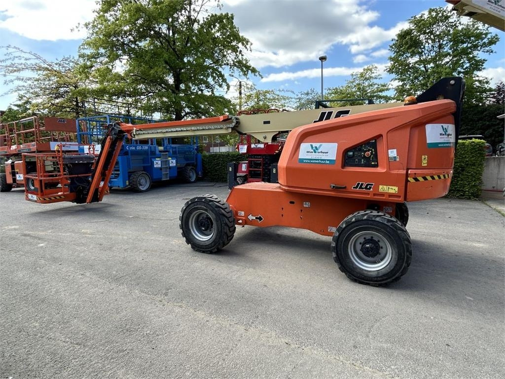 JLG 460SJ (4568) - Telescopic boom: picture 2 JLG 460SJ (4568) - Telescopic boom: picture 2