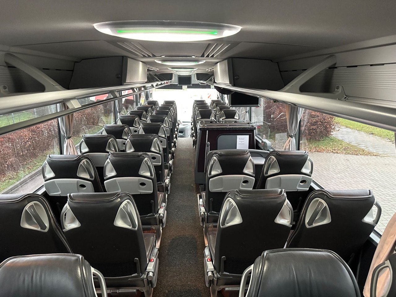 Coach Mercedes-Benz Tourismo O350 15 RHD (205 tKm*DE*TOP): picture 18 Coach Mercedes-Benz Tourismo O350 15 RHD (205 tKm*DE*TOP): picture 18